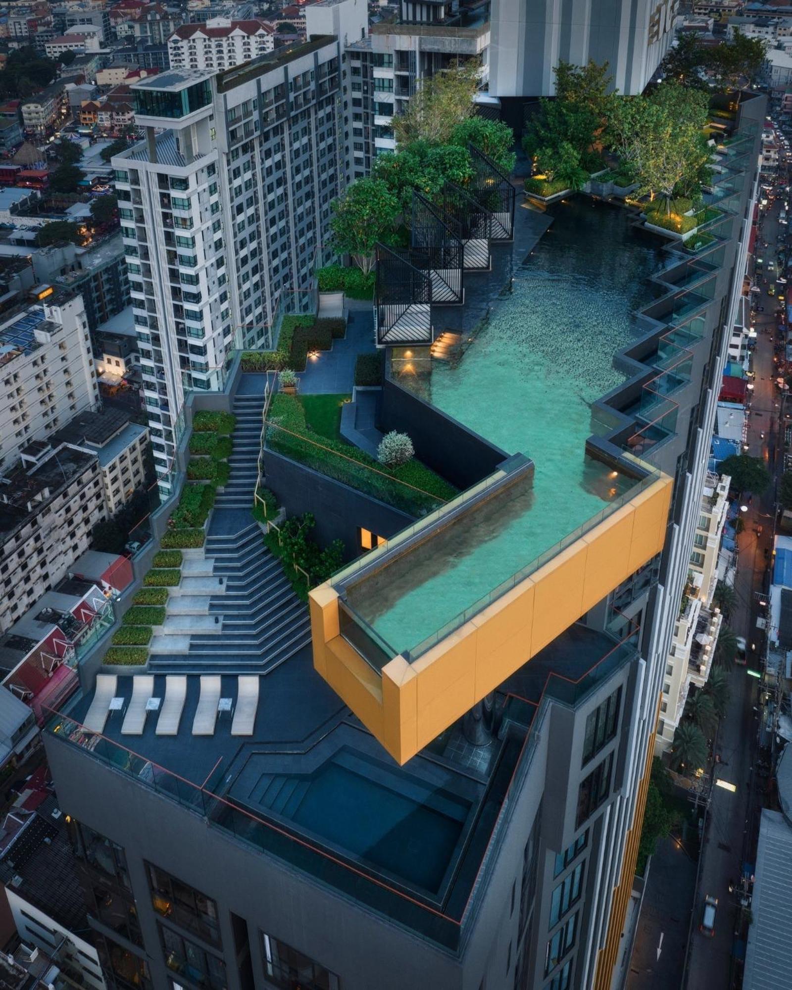 Edge Central Pattaya By Jjj Exterior photo