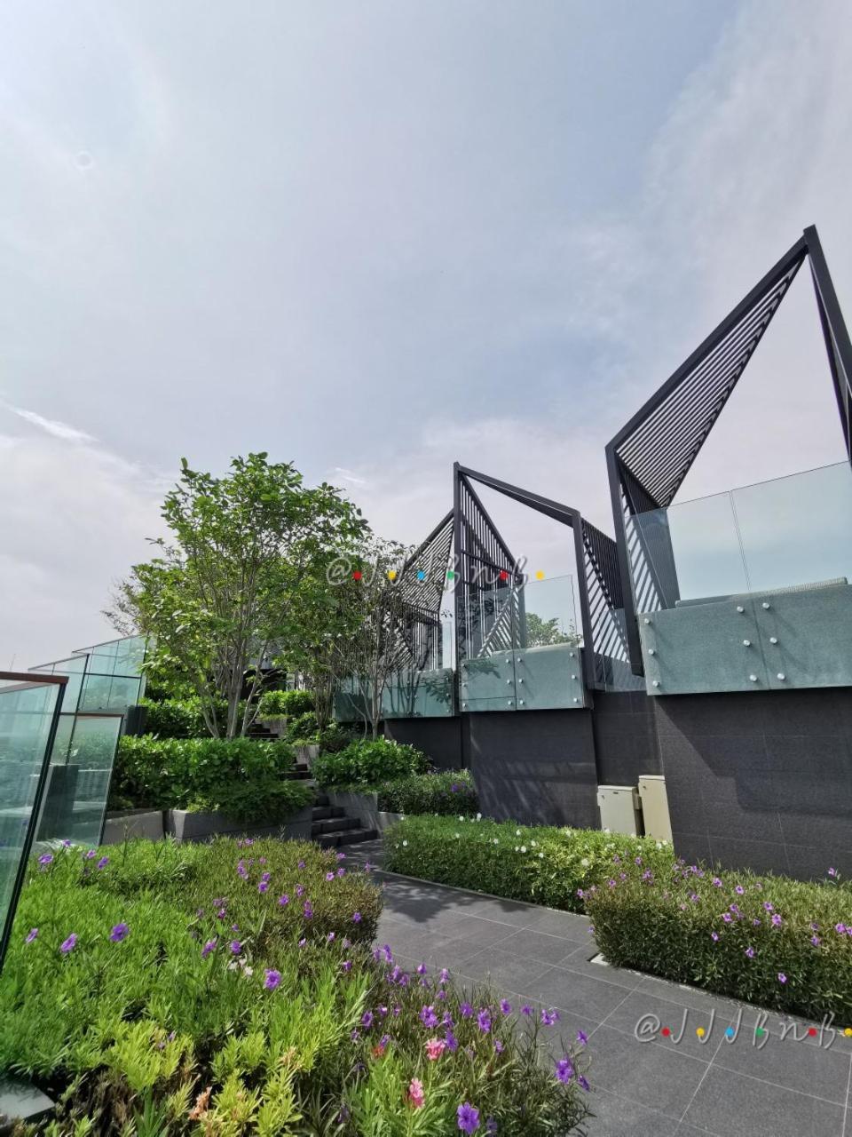 Edge Central Pattaya By Jjj Exterior photo
